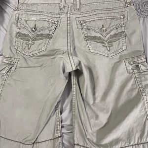 Rock Revival cargos